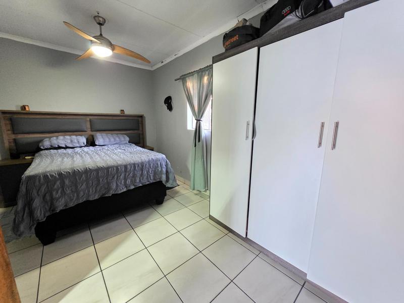 5 Bedroom Property for Sale in Risiville Gauteng