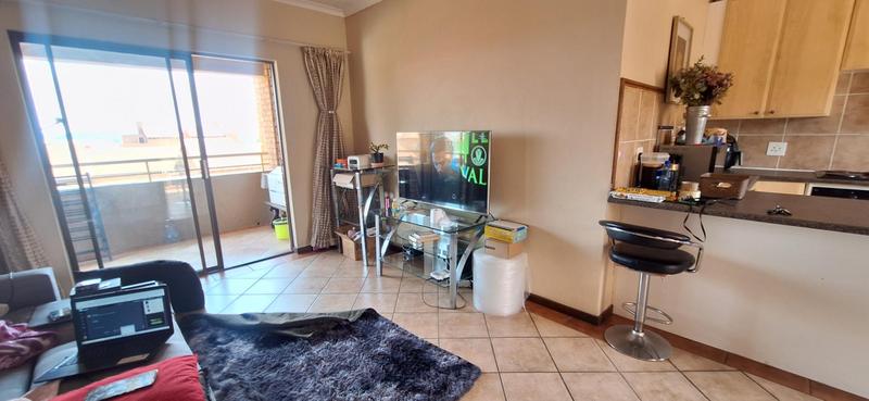 To Let 2 Bedroom Property for Rent in Boardwalk Villas Gauteng