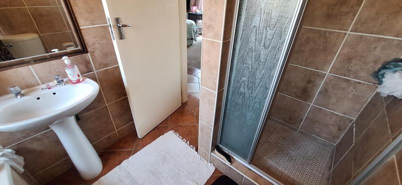 To Let 2 Bedroom Property for Rent in Boardwalk Villas Gauteng