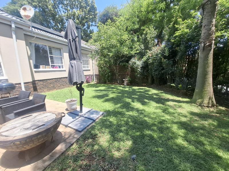 3 Bedroom Property for Sale in Broadacres Gauteng