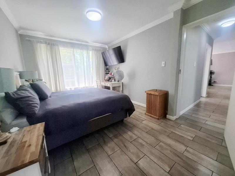 3 Bedroom Property for Sale in Broadacres Gauteng