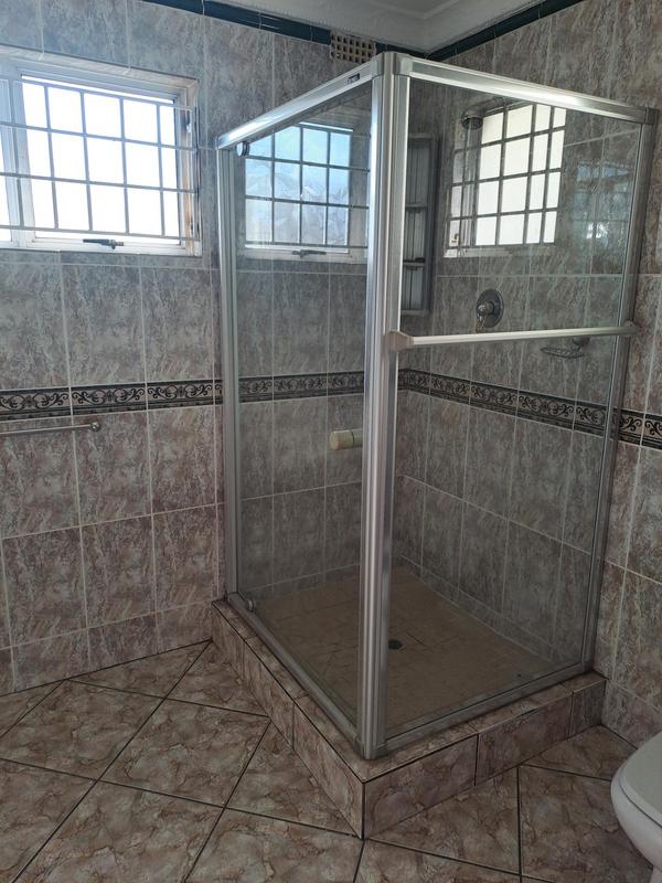 To Let 3 Bedroom Property for Rent in Greenside Gauteng