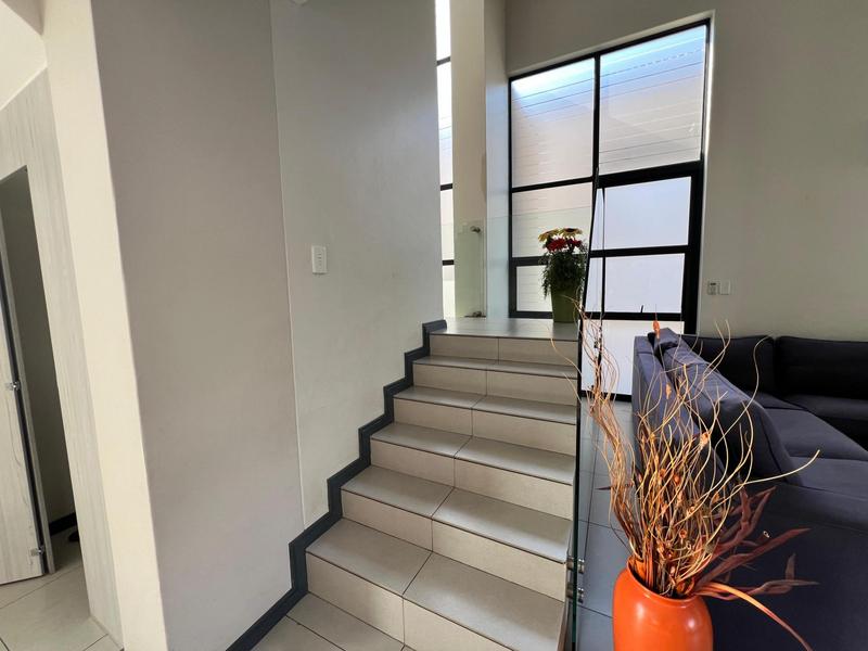To Let 3 Bedroom Property for Rent in Raslouw Gauteng