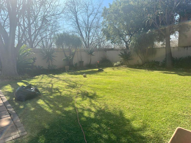 To Let 3 Bedroom Property for Rent in Raslouw Manor Gauteng