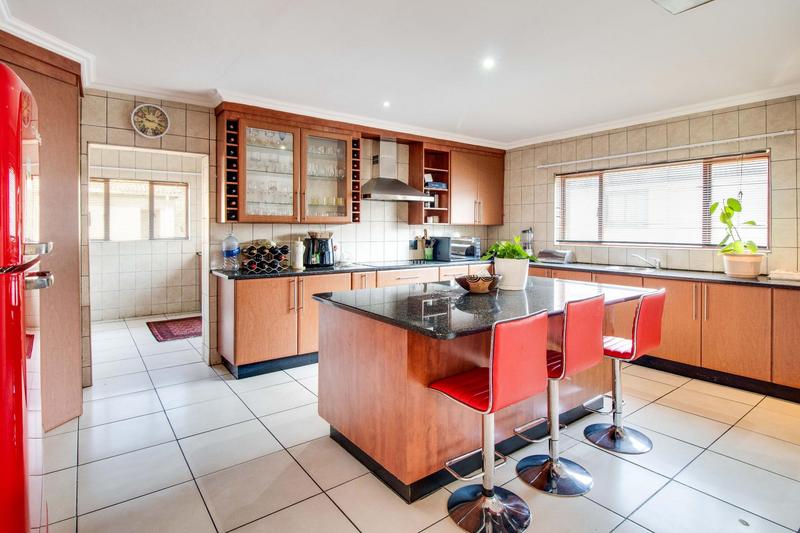 3 Bedroom Property for Sale in Ruimsig Country Estate Gauteng