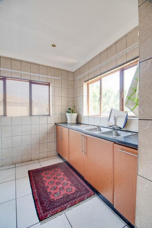 3 Bedroom Property for Sale in Ruimsig Country Estate Gauteng