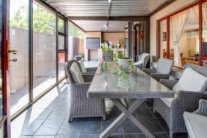 3 Bedroom Property for Sale in Ruimsig Country Estate Gauteng