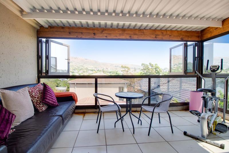 3 Bedroom Property for Sale in Ruimsig Country Estate Gauteng