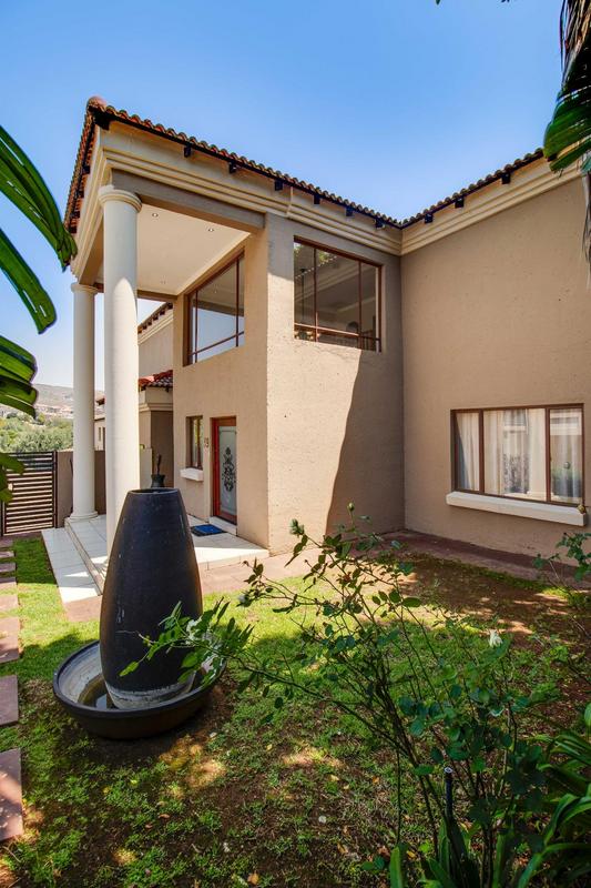 3 Bedroom Property for Sale in Ruimsig Country Estate Gauteng