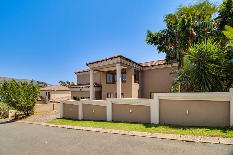 3 Bedroom Property for Sale in Ruimsig Country Estate Gauteng