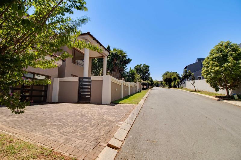3 Bedroom Property for Sale in Ruimsig Country Estate Gauteng