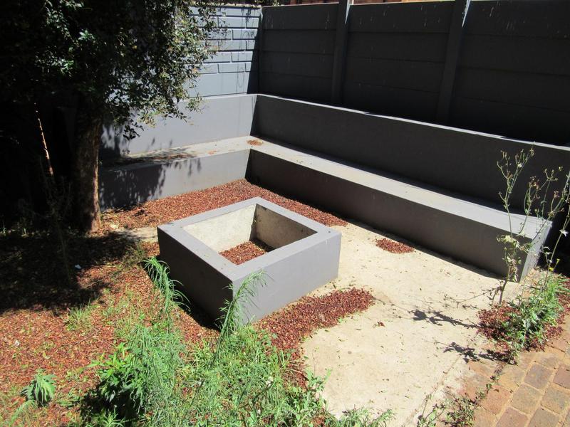 To Let 3 Bedroom Property for Rent in Meyerspark Gauteng