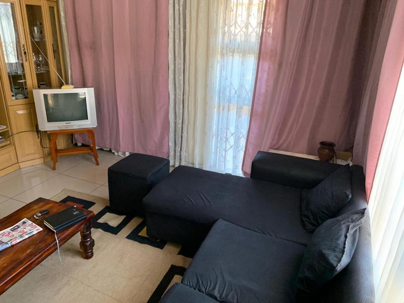 6 Bedroom Property for Sale in Ililiba Gauteng