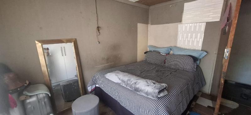 5 Bedroom Property for Sale in Vosloorus Gauteng