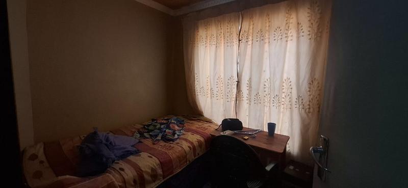 5 Bedroom Property for Sale in Ebony Park Gauteng