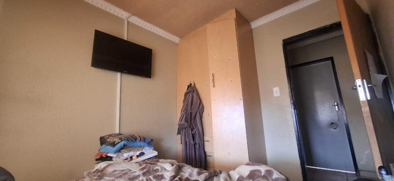 5 Bedroom Property for Sale in Ebony Park Gauteng