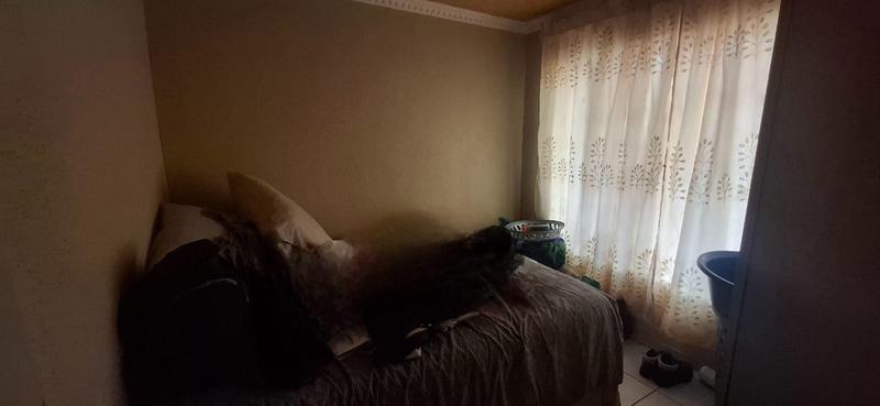 5 Bedroom Property for Sale in Ebony Park Gauteng