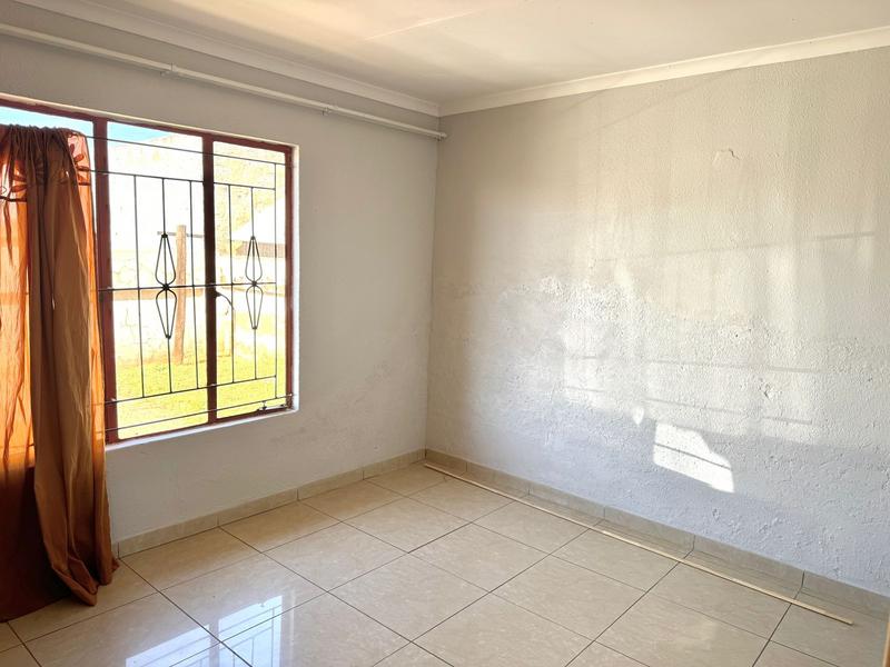 3 Bedroom Property for Sale in Clayville Gauteng