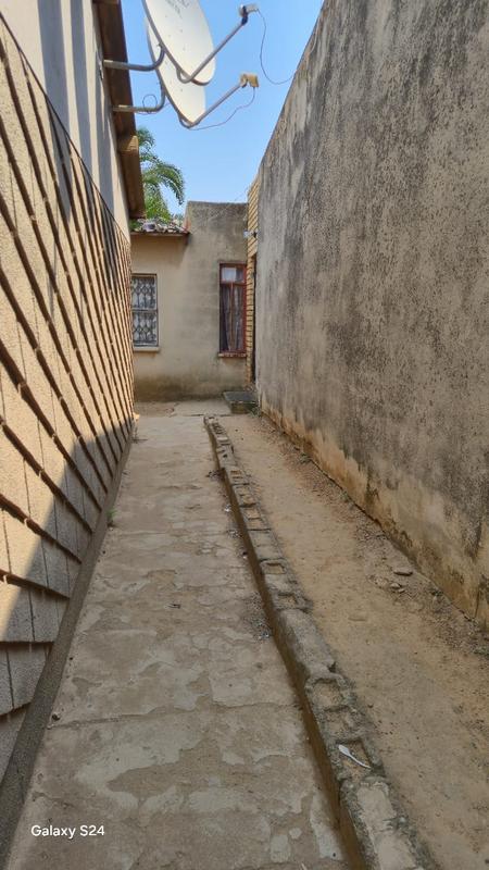 12 Bedroom Property for Sale in Tembisa Gauteng