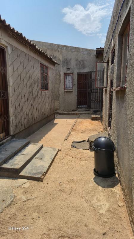 12 Bedroom Property for Sale in Tembisa Gauteng