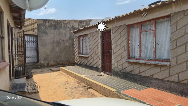 12 Bedroom Property for Sale in Tembisa Gauteng