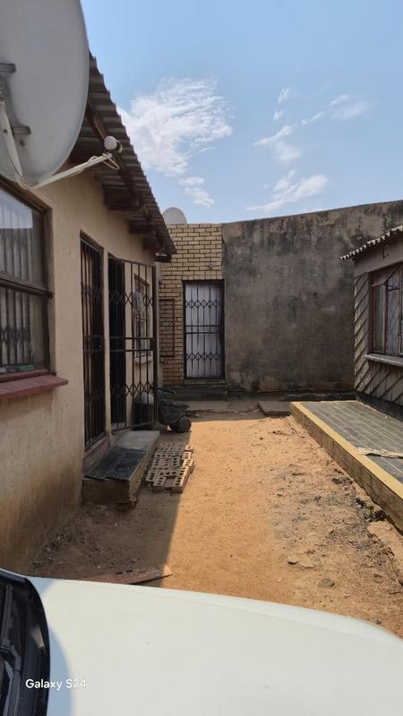 12 Bedroom Property for Sale in Tembisa Gauteng