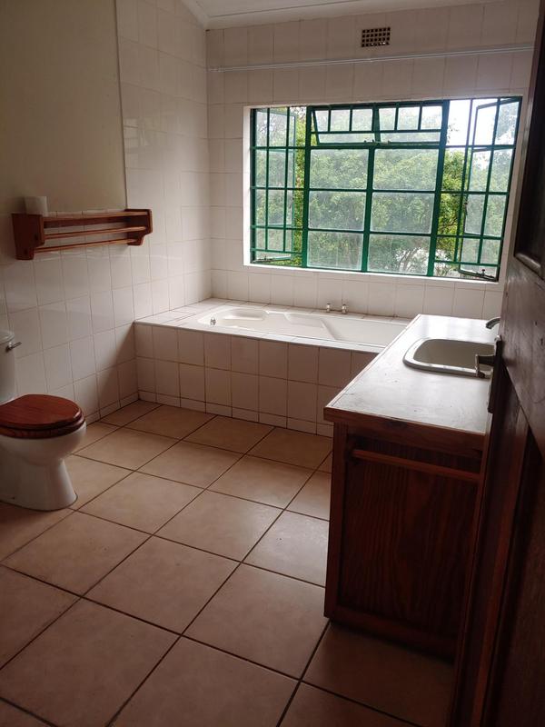 To Let 5 Bedroom Property for Rent in Nooitgedacht Gauteng