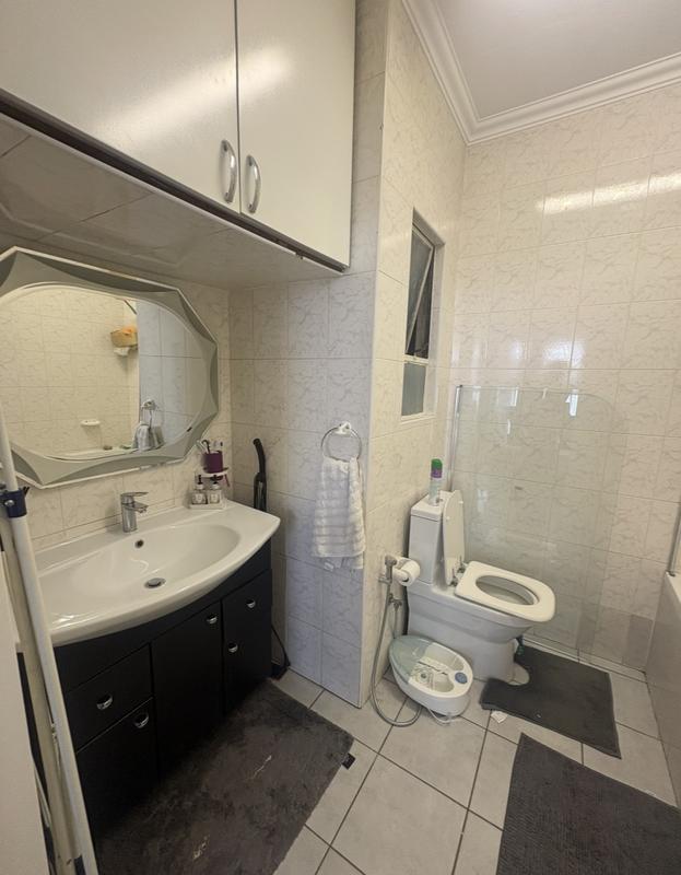 To Let 2 Bedroom Property for Rent in Dowerglen Gauteng