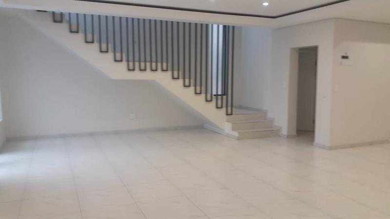 To Let 3 Bedroom Property for Rent in Rouxville Gauteng