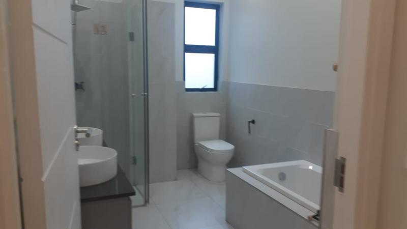 To Let 3 Bedroom Property for Rent in Rouxville Gauteng