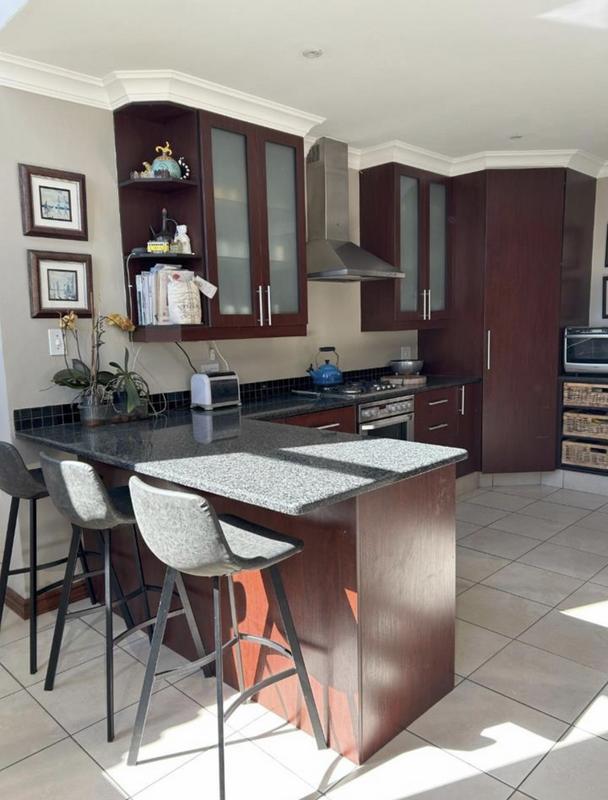 3 Bedroom Property for Sale in Greenstone Hill Gauteng