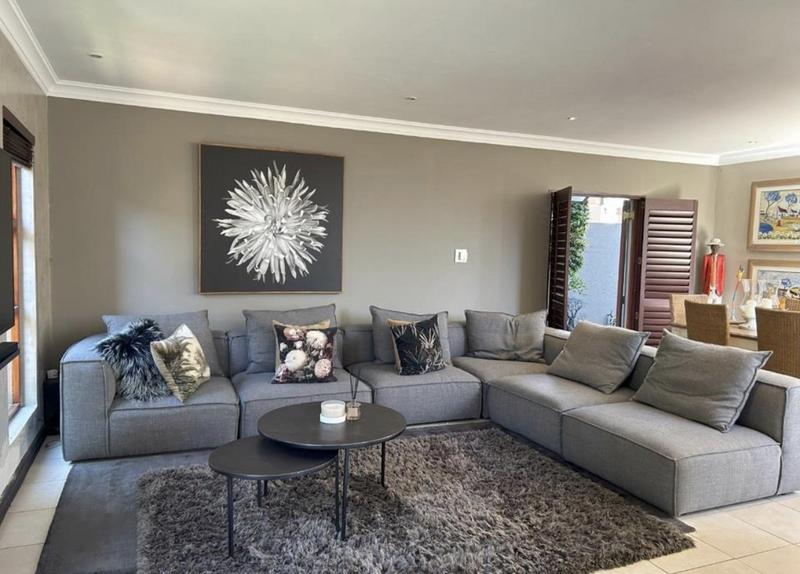 3 Bedroom Property for Sale in Greenstone Hill Gauteng