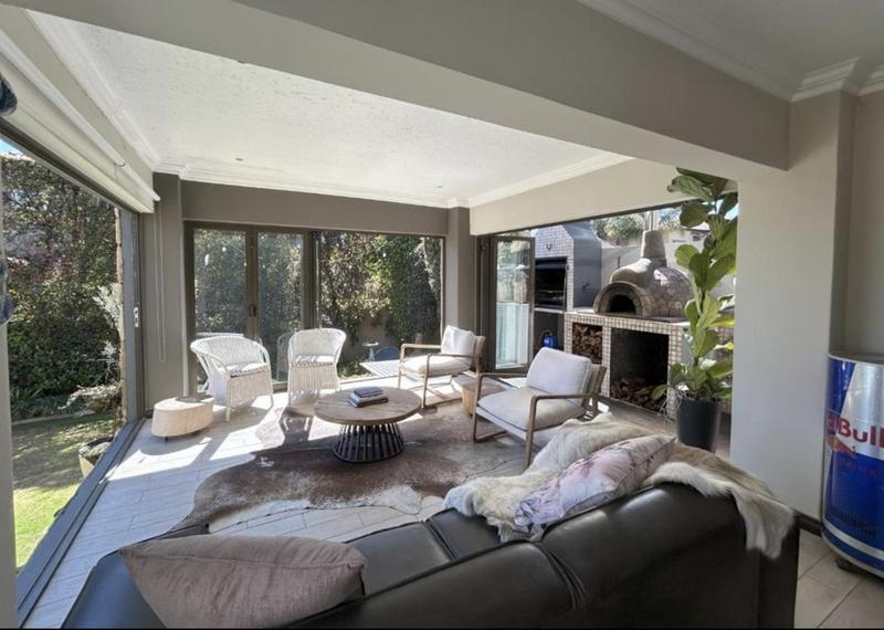 3 Bedroom Property for Sale in Greenstone Hill Gauteng