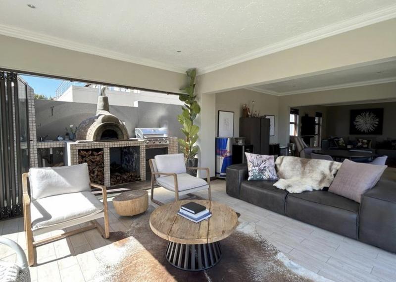 3 Bedroom Property for Sale in Greenstone Hill Gauteng