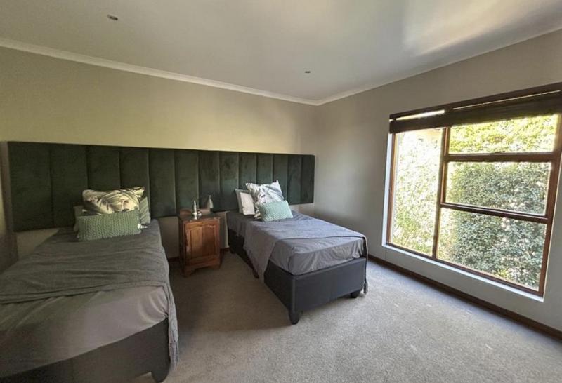 3 Bedroom Property for Sale in Greenstone Hill Gauteng