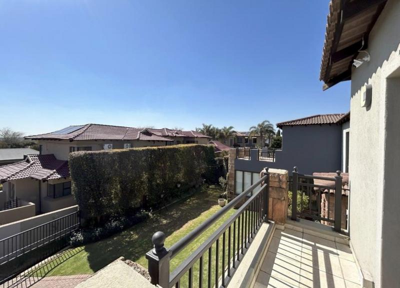 3 Bedroom Property for Sale in Greenstone Hill Gauteng