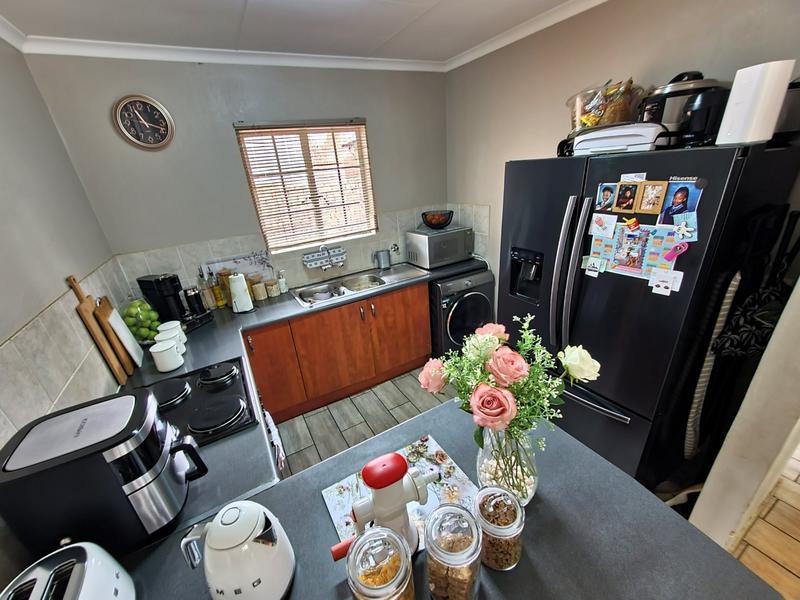 2 Bedroom Property for Sale in Amandasig Gauteng