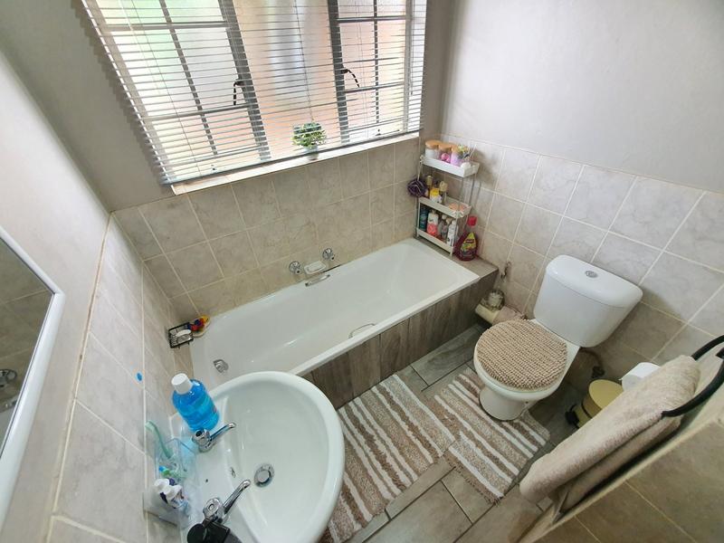 2 Bedroom Property for Sale in Amandasig Gauteng