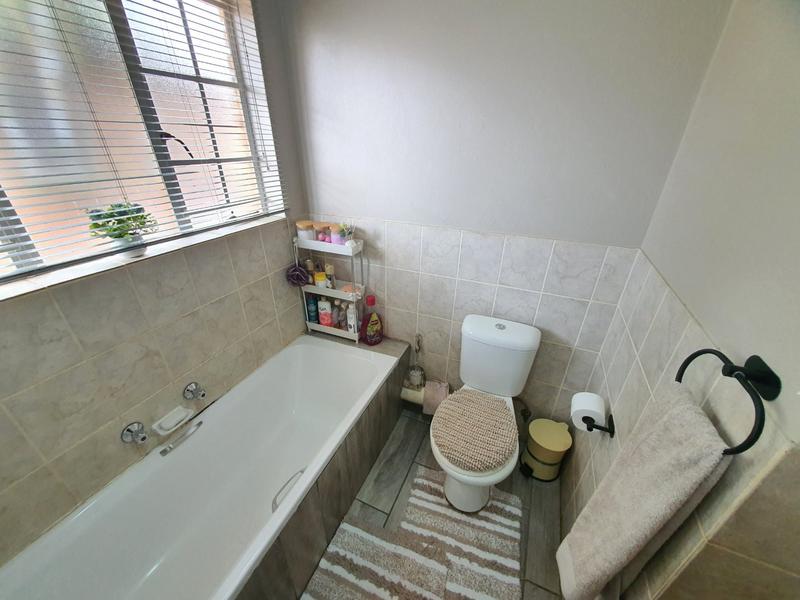 2 Bedroom Property for Sale in Amandasig Gauteng