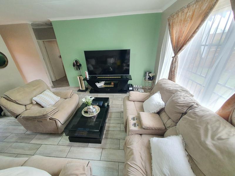 2 Bedroom Property for Sale in Amandasig Gauteng