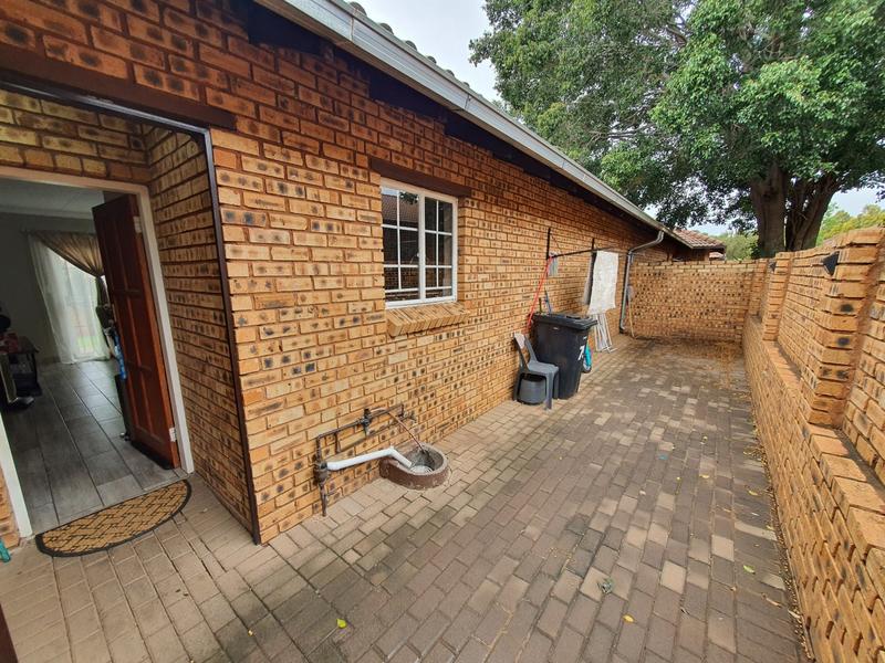 2 Bedroom Property for Sale in Amandasig Gauteng