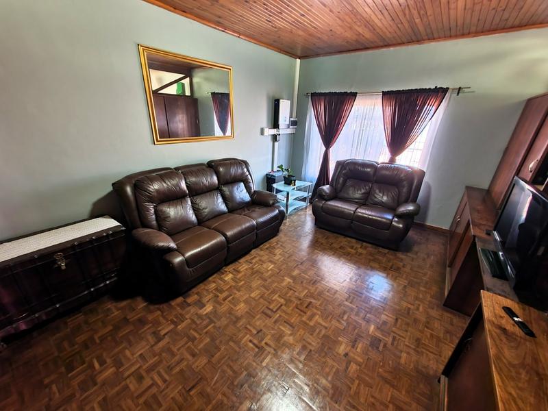 4 Bedroom Property for Sale in Sinoville Gauteng