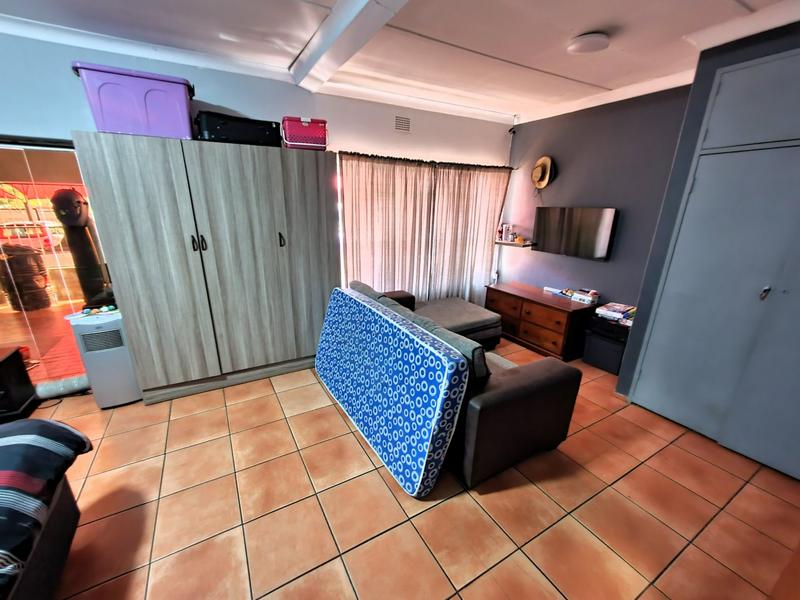 4 Bedroom Property for Sale in Sinoville Gauteng