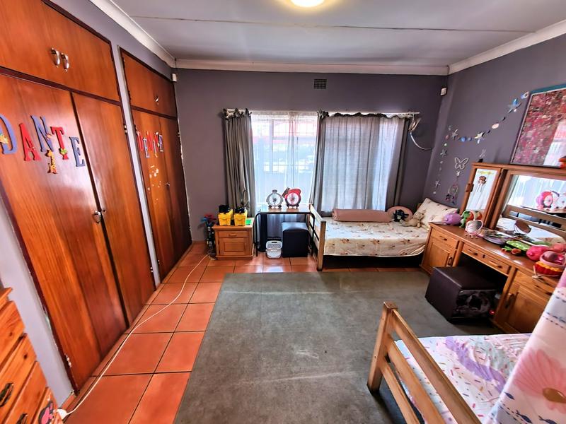 4 Bedroom Property for Sale in Sinoville Gauteng