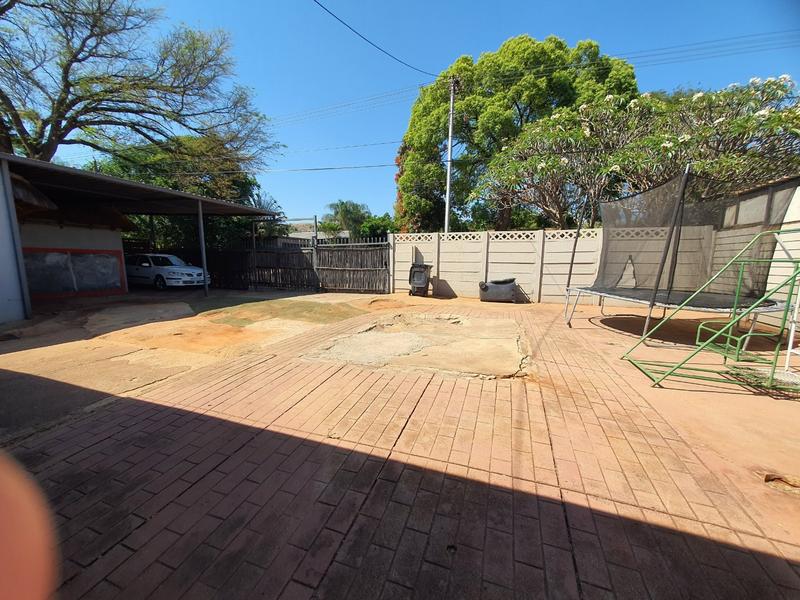 4 Bedroom Property for Sale in Sinoville Gauteng