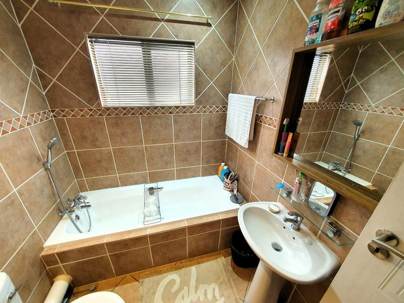 3 Bedroom Property for Sale in Theresa Park Gauteng