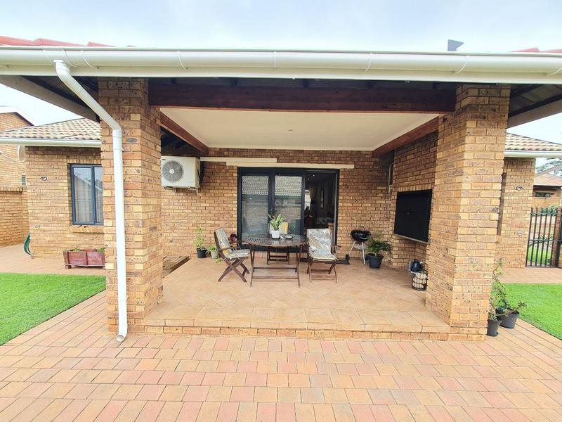 3 Bedroom Property for Sale in Theresa Park Gauteng