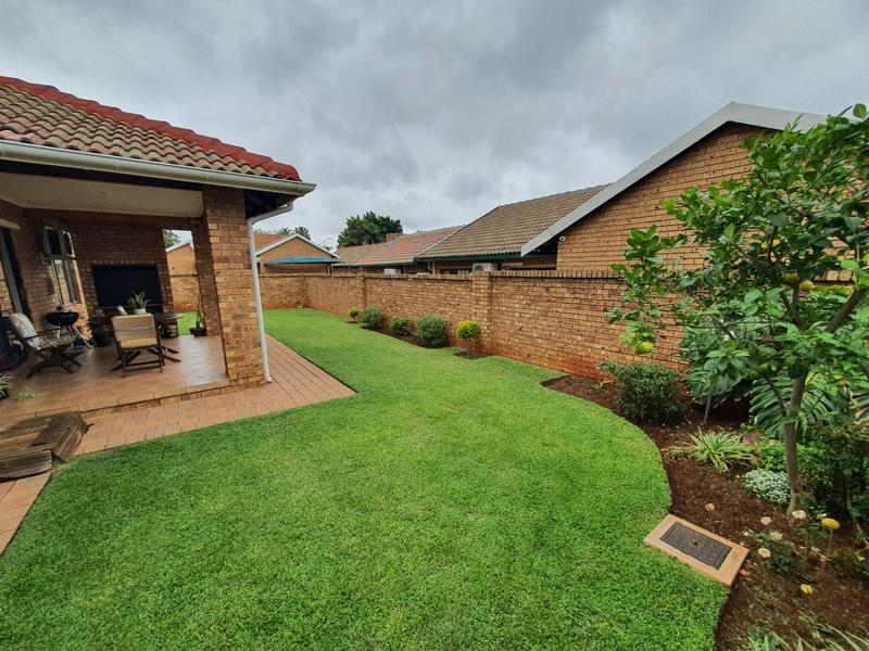 3 Bedroom Property for Sale in Theresa Park Gauteng