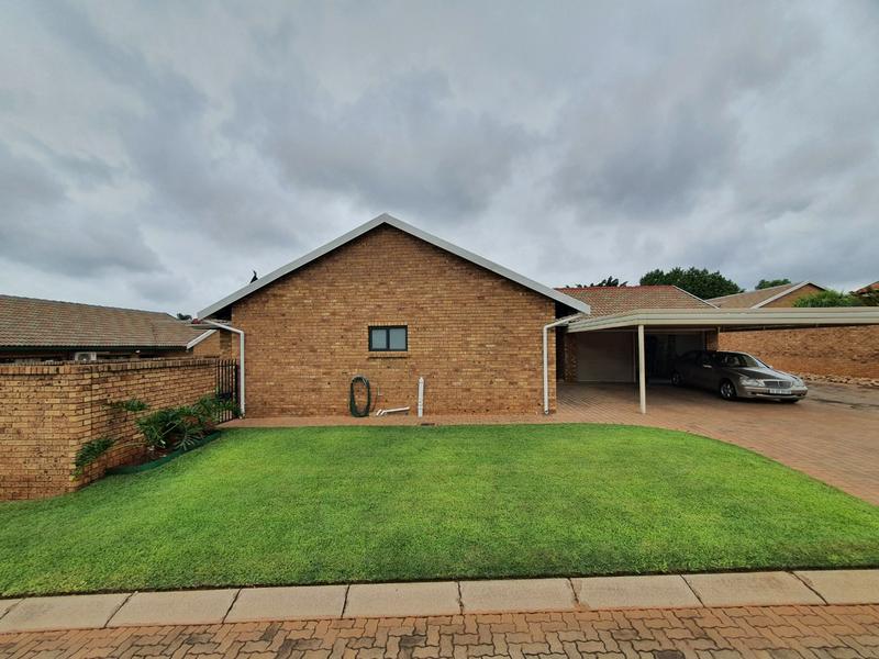 3 Bedroom Property for Sale in Theresa Park Gauteng
