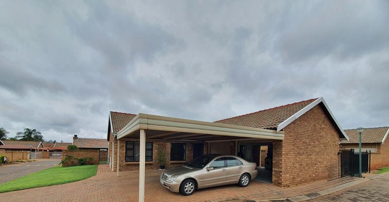 3 Bedroom Property for Sale in Theresa Park Gauteng